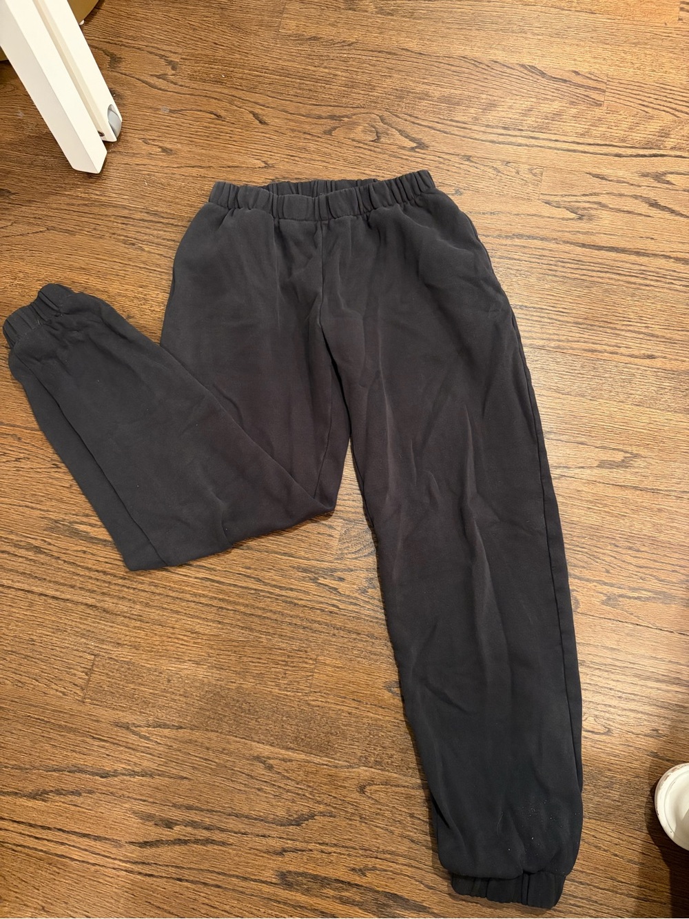 Brandy Melville Black Elastic Waist Sweatpants